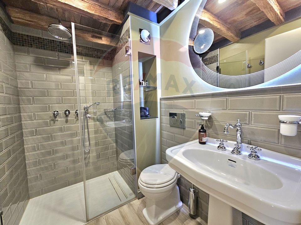 12 room Hotel / Pension for sale, Ultracentral area