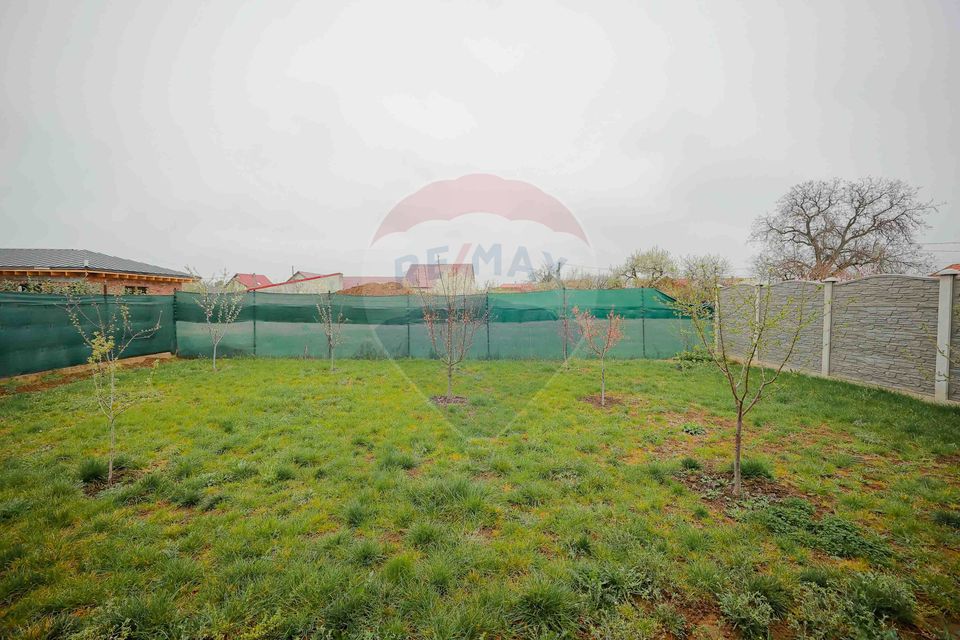 Casă Nouă în Biharia 3 Camere, Gaz, Garaj, Teren 500 mp, Gata De Mutat