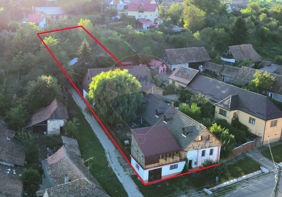 Casă in Bazna (Sibiu), 1418 mp teren, pretabila diverse destinatii