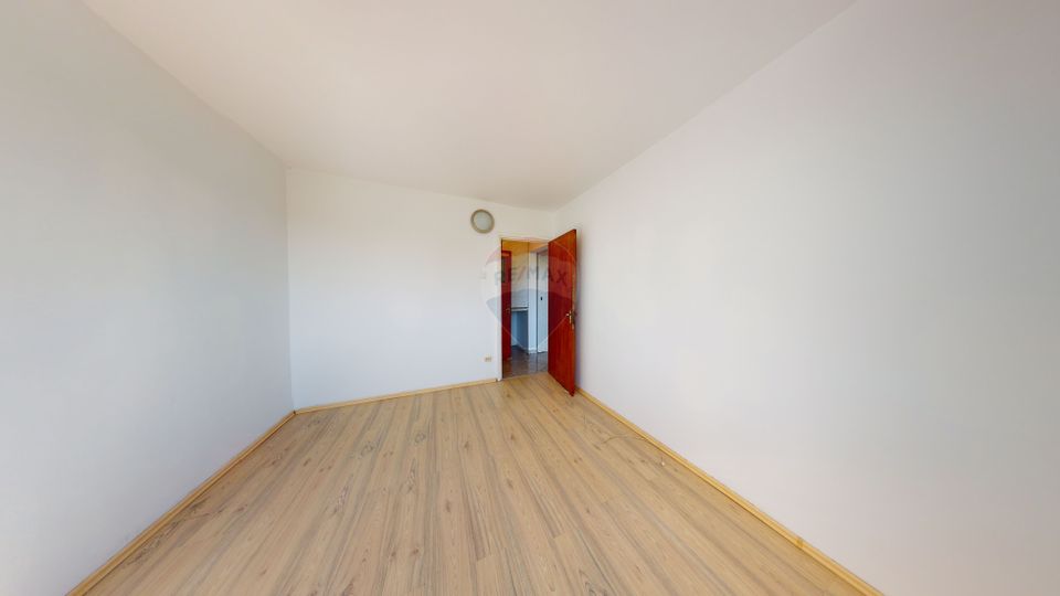 3 room Apartment for sale, Titan area