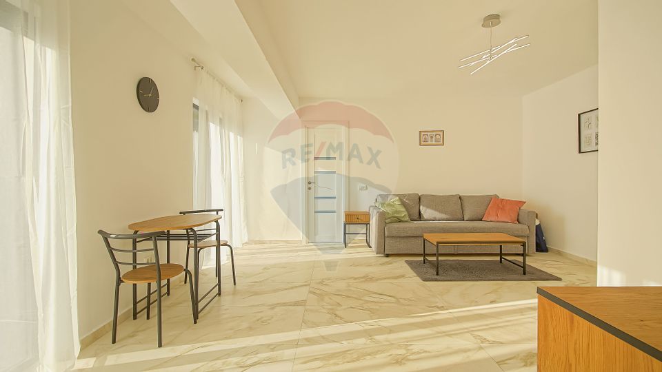 Garsoniera de închiriat, parcare subterana, etaj 1 | Zona Tractorul