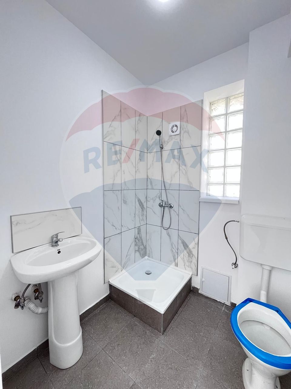 NEW office space -102sqm for rent - Lizeanu-Stefan cel Mare area