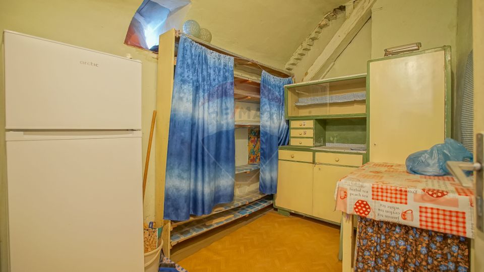 REZERVAT! Apartament spațios, cu loc de parcare, Centrul Istoric