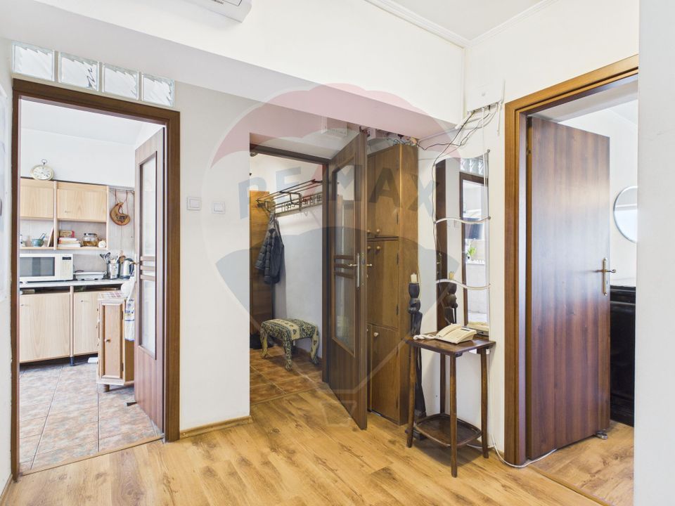 De vanzare | Apartament 4 camere pe Stefan cel Mare, Bucuresti