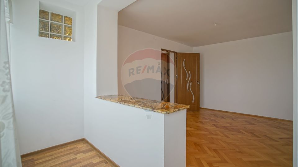Apartament cu priveliște, Str De Mijloc, Comision 0