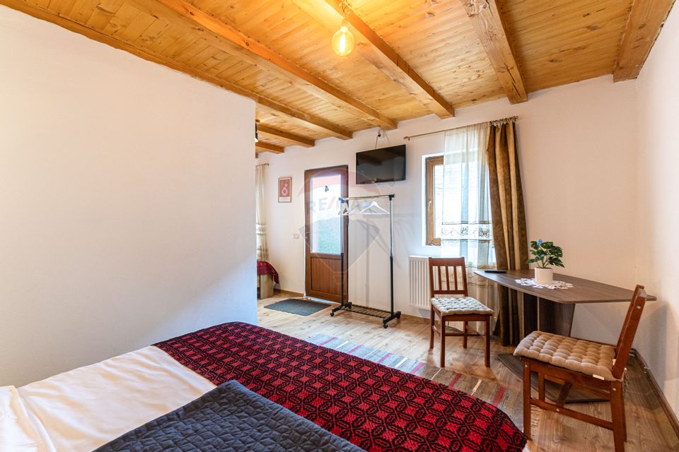 Casă / Vilă cu 7 camere de vânzare