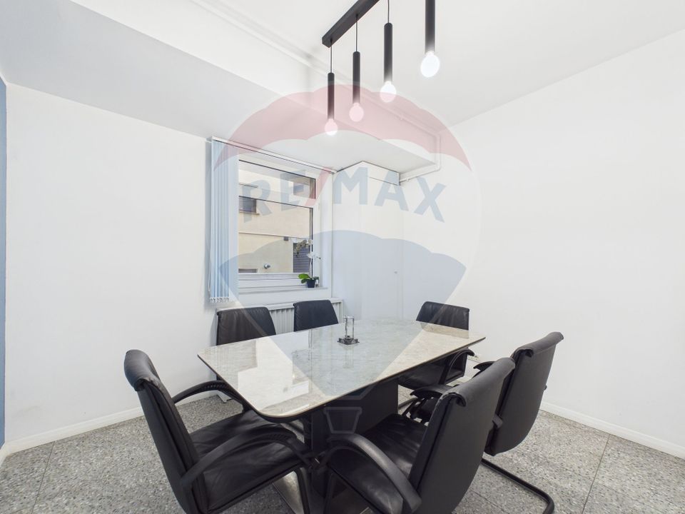 Office space in apartment 105 sqm for sale in P-ta Unirii area