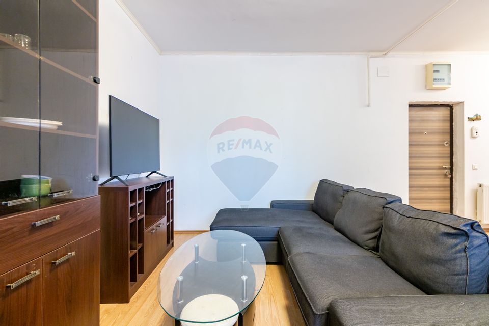 Apartament cu 3 camere de vânzare în zona Mihai Bravu