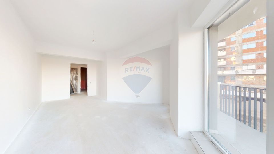 3 room Apartment for sale, Tractorul area