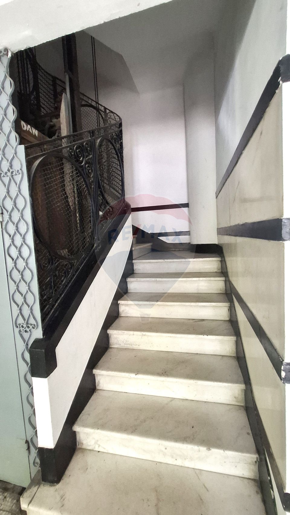 Apartament 4 camere, ultracentral, la 4 minute de Piața Victoriei