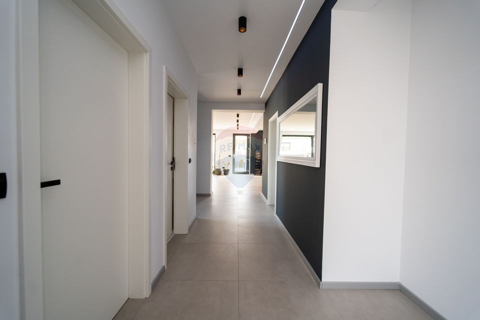 Smart Home de Vânzare în Sânpetru, Brașov – Construcție Premium
