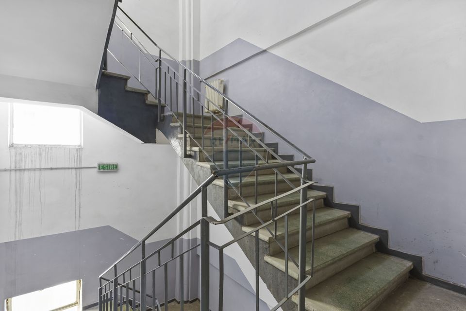 Cladire unica cu destinatii multiple de vanzare Ultracentral Arad