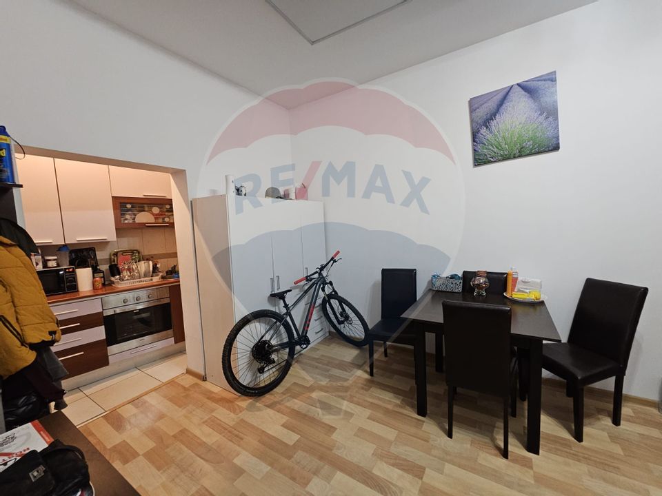 Apartament 3 camere UlTRACENTRAL B-dul Revolutiei