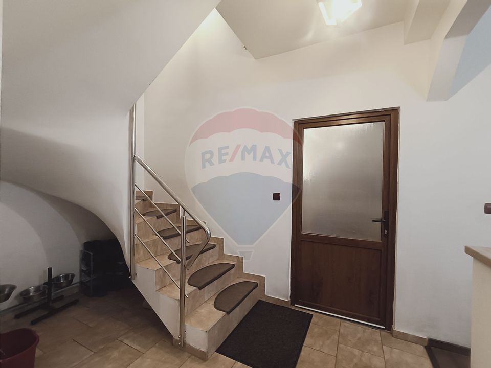 4 room House / Villa for sale