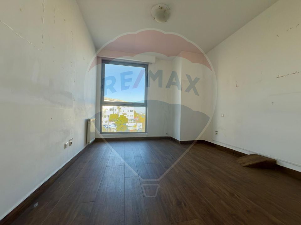 Spațiu comercial de 570 mp de închiriat în Supernova (fostul Cora)