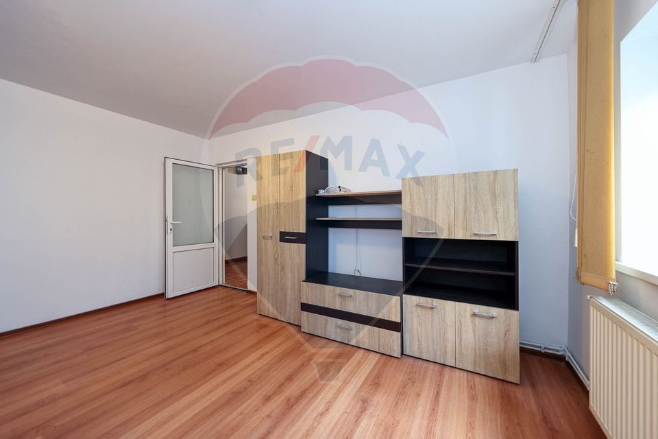 Locuintă sau afacere! Bld. Grivitei, 2 camere