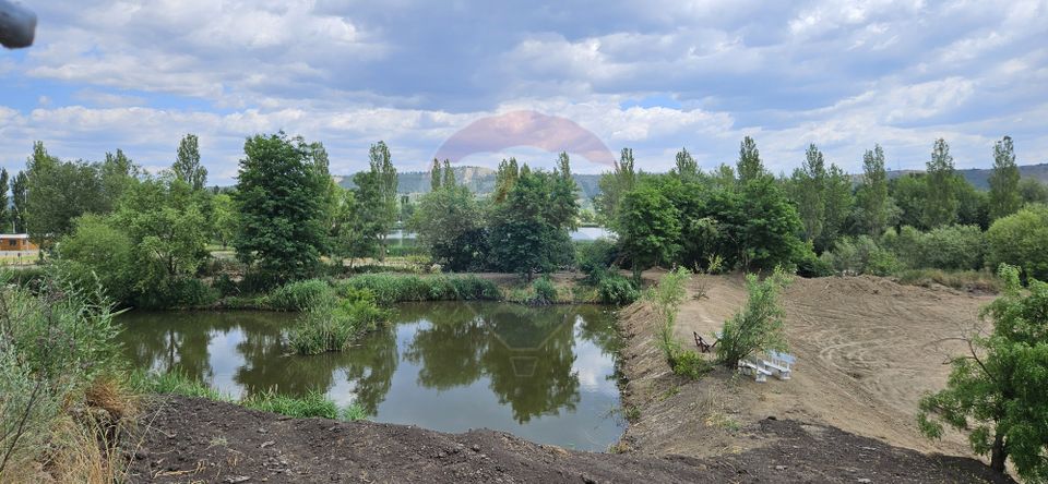 Teren de vanzare, zona cu acces rapid la autostrada, Campia Turzii