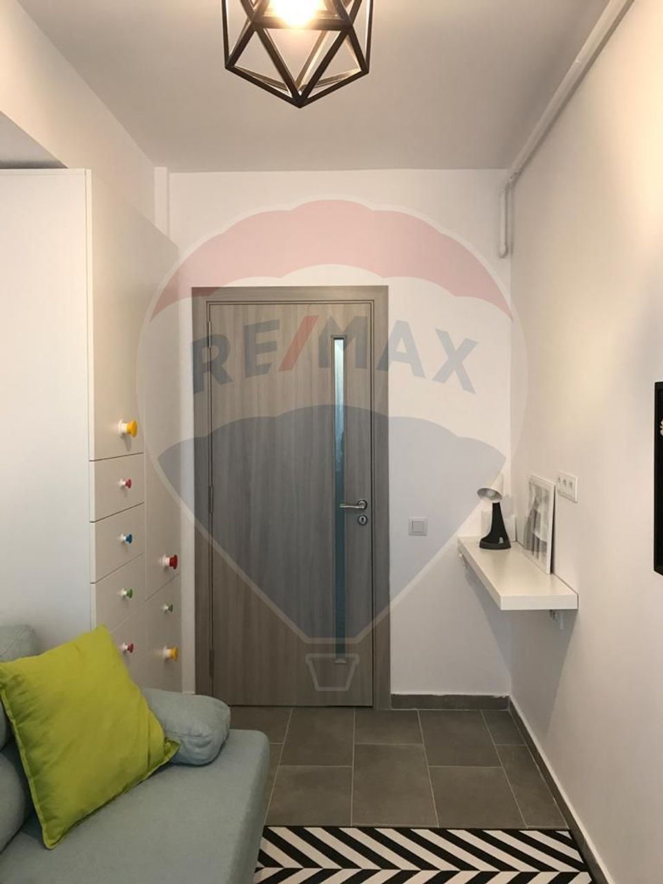 Apartament 2 camere, tip studio de vanzare, 5 minute metrou Berceni