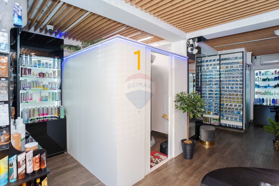 CLADIRE COMERCIALA CU SPATII OPEN SPACE