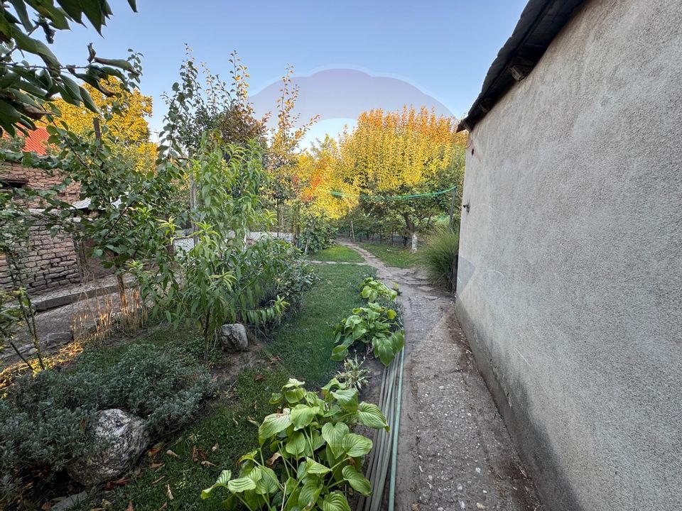 Casă / Vilă cu 7 camere de vânzare în zona Central