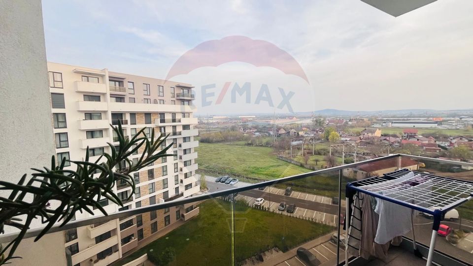 Apartament cu 3 camere de vânzare în zona Nufarul