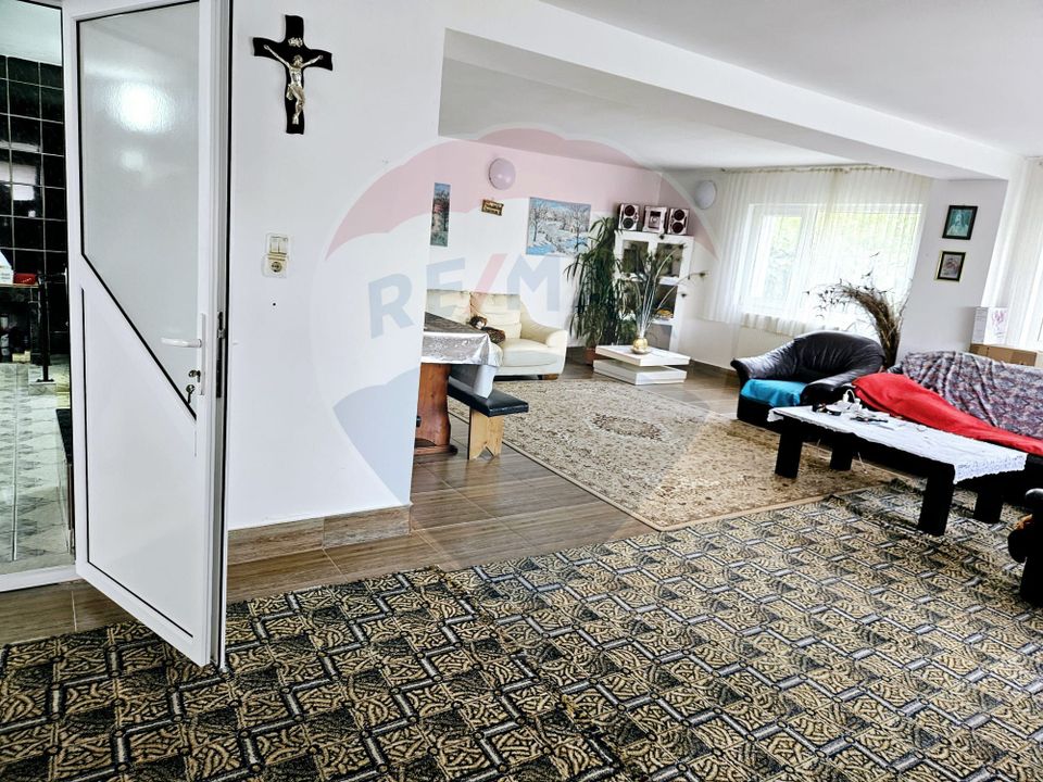 5 room House / Villa for sale