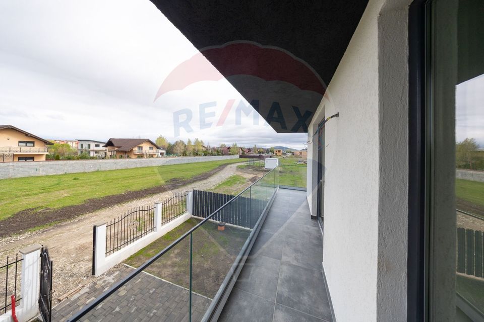 Vila moderna cu 4 camere,  P+E - teren 501 mp