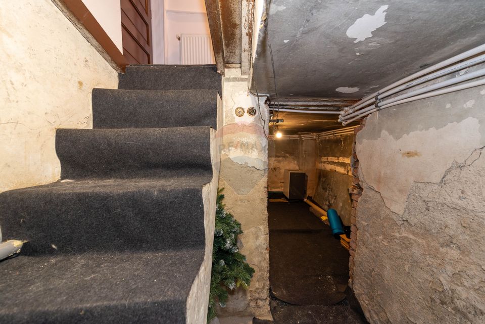 Casa / Vila cu 3 camere de inchiriat strada Pargarilor Stefan cel Mare