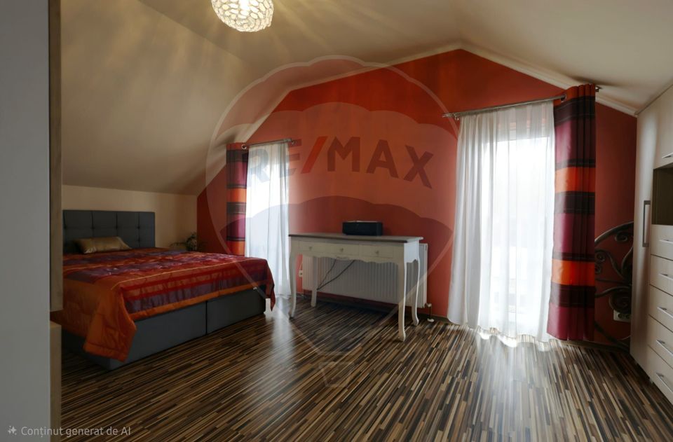 Apartament cu 3 camere de vânzare
