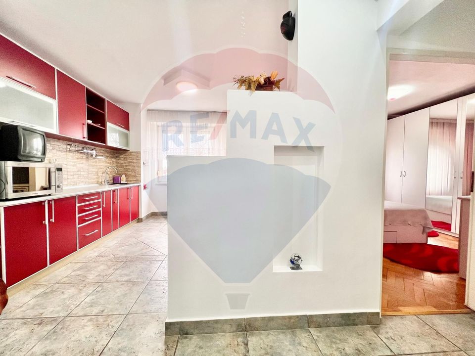 2 room Apartment for rent, Decebal area