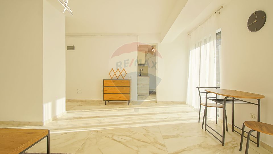 Garsoniera de închiriat, parcare subterana, etaj 1 | Zona Tractorul