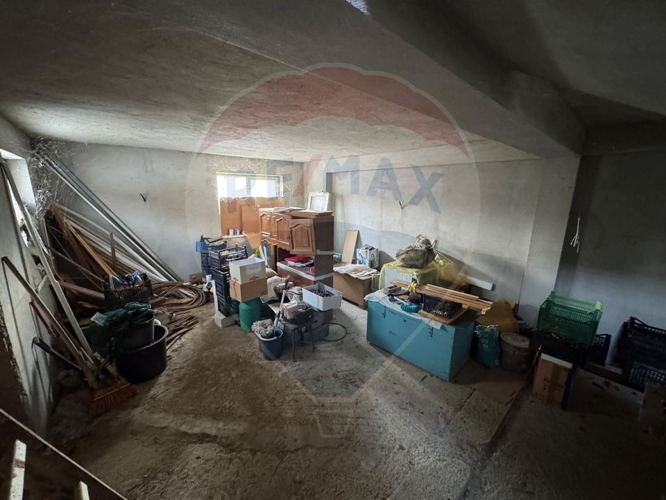 6 room House / Villa for sale, Darmanesti area