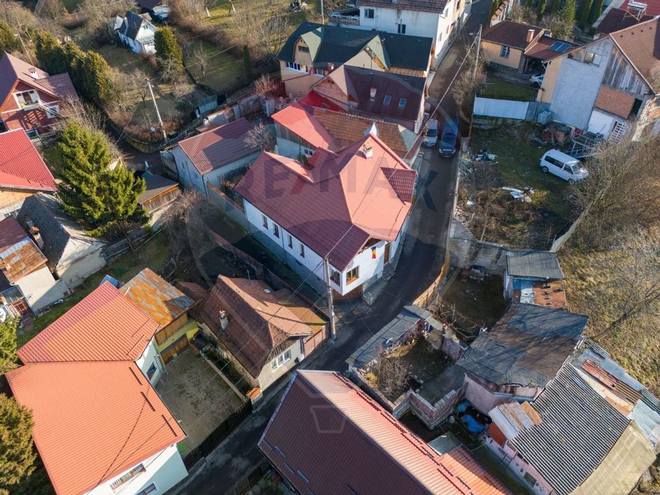 Casă cu 1 camera de vânzare în zona Centrul Istoric