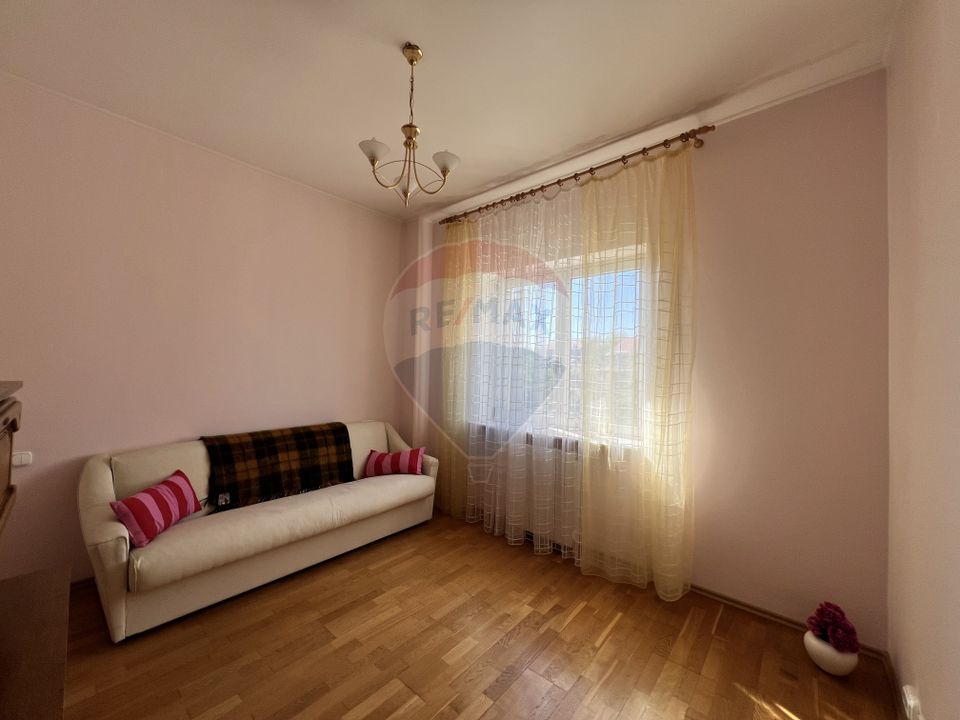 10 room House / Villa for sale