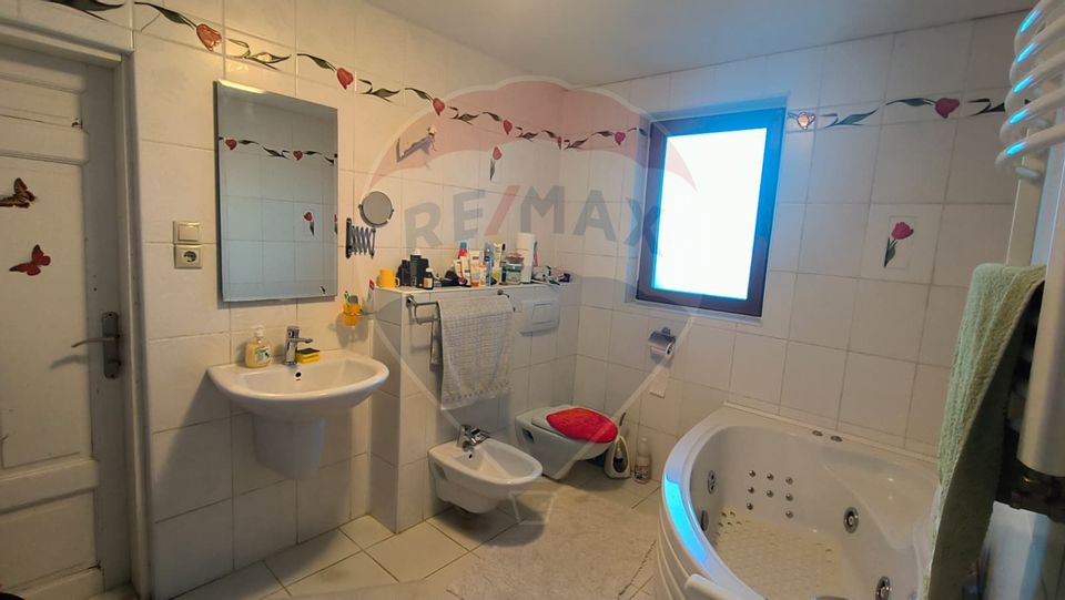 4 room House / Villa for sale, Nord-Est area