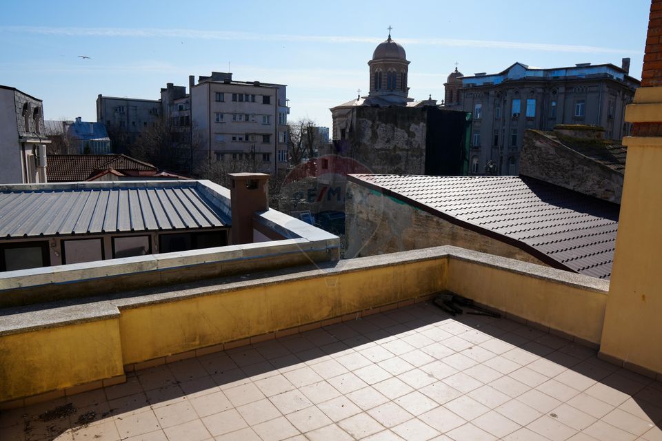 Vila de vanzare in zona peninsulara Constanta