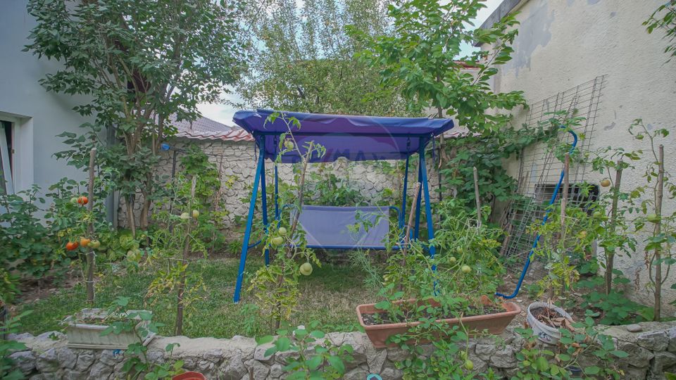 De vanzare vilă cu 5 camere, curte și garaj, în Șchei