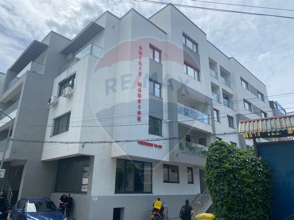 144sq.m Commercial Space for rent, Unirii area