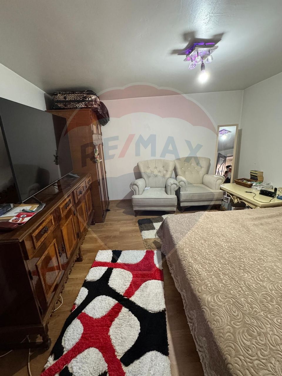 6 room House / Villa for sale, Sud area