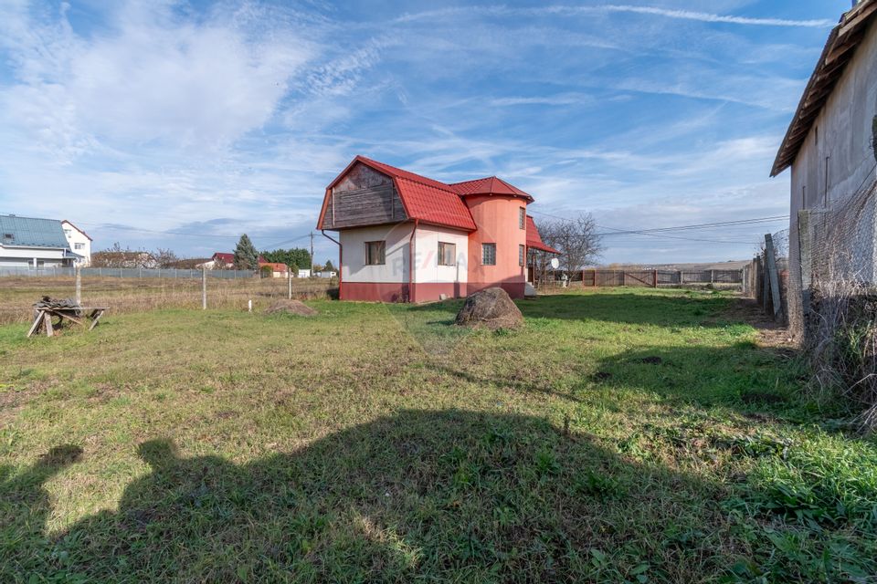 Casa de vanzare Jucu de Mijloc, Zona Panemar Teren intravilan 3301 mp
