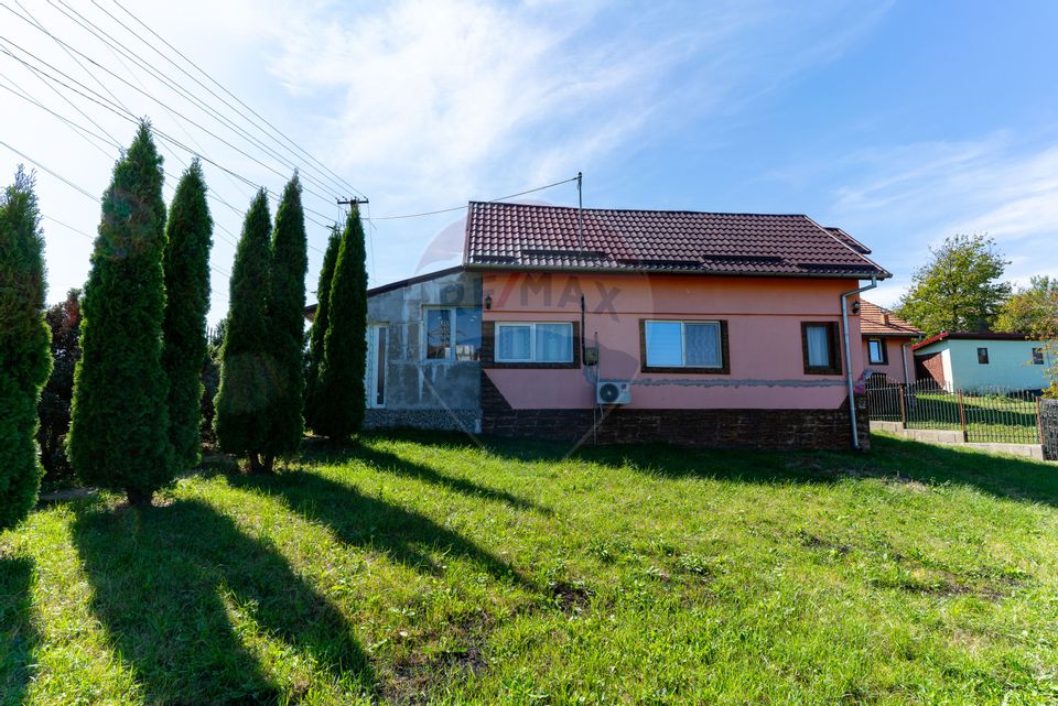 Casă / Vilă noua in Luncoiu de Jos, jud. Hunedoara