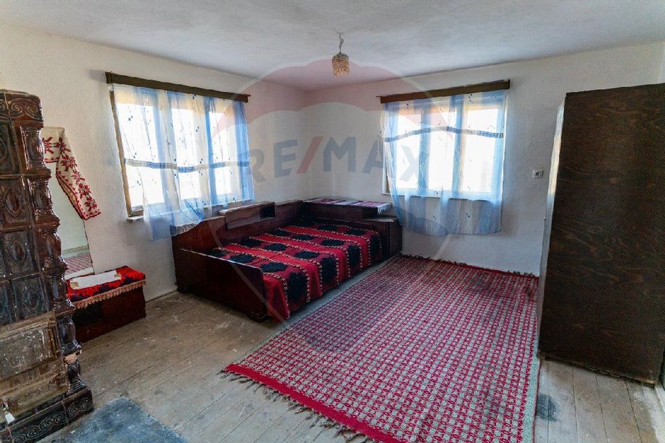 Casă / Vilă cu 4 camere de vânzare