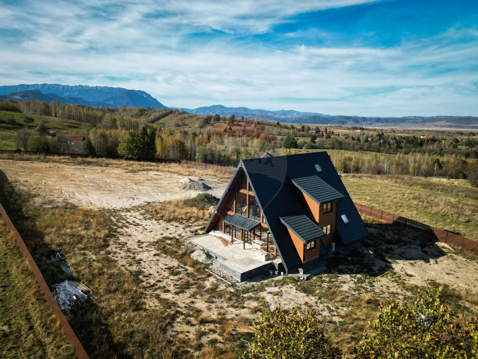 Vilă superba A-Frame cu vedere panoramică catre Varful Omu si Bucegi