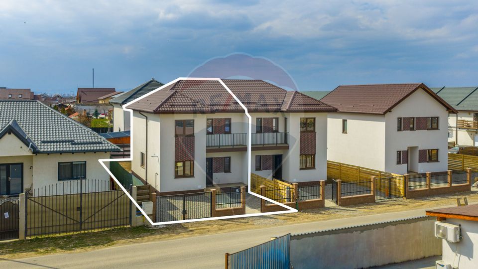 4 room House / Villa for sale