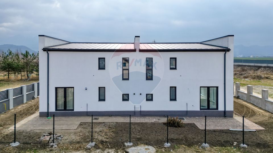 Vilă tip Duplex cu 4 camere, în stațiunea turistică Râșnov
