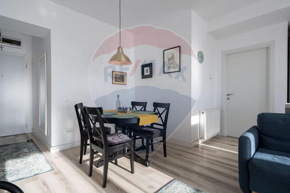 Apartament cu 3 camere de vânzare în zona Dristor