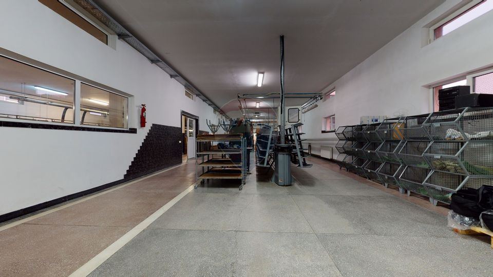 Producție / Depozitare + Birouri – Proprietate industrială de vânzare