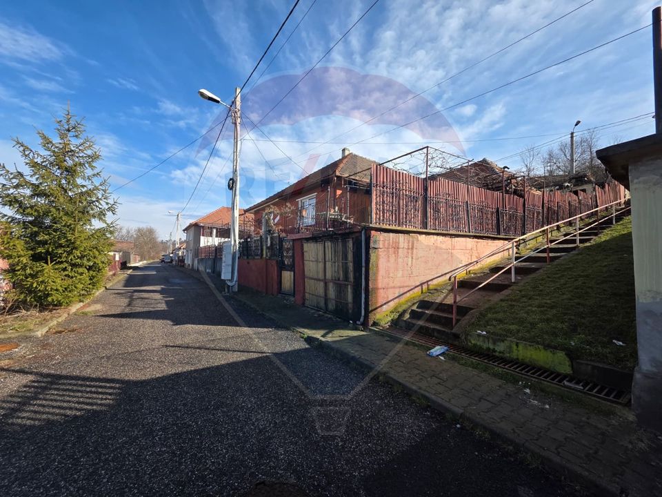 Casă tip duplex de vânzare – Vitrometan, str. Bârsei