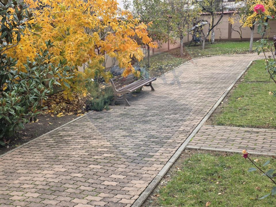 Inchiriere casă cu terasa si curte zona Piata Mica Spitalul Judetean