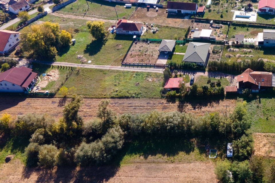 Land 1,143sqm Bacia / Hunedoara
